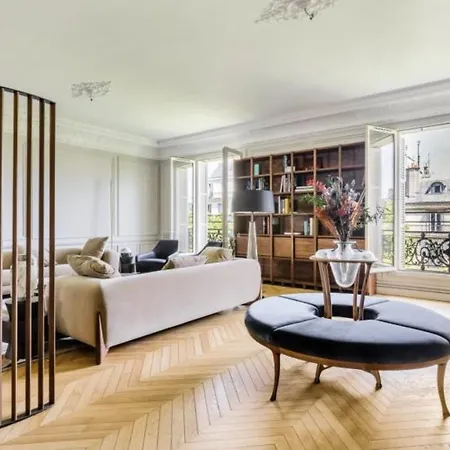 Belle Propriete Coeur De Par Pascal Nob Designe * Paris